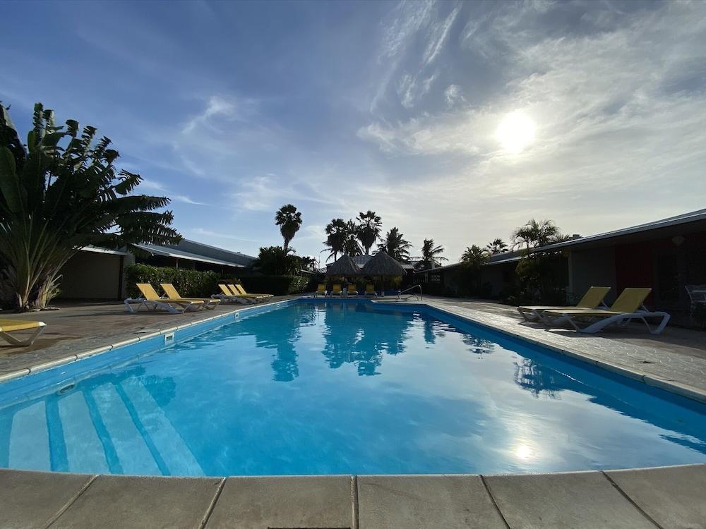 פאלם ביץ' Aruba Blue Village Hotel And Apartments מראה חיצוני תמונה